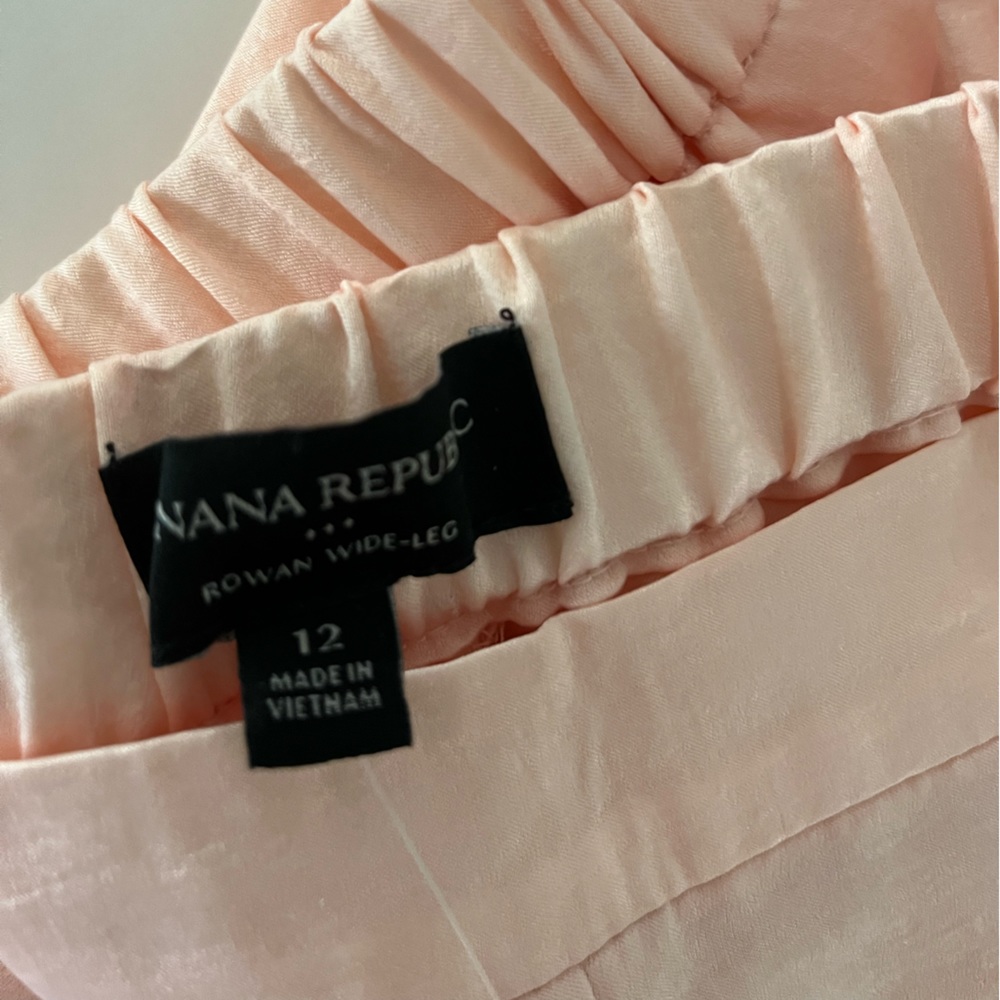 Banana Republic Factory Rowan Wide Leg / Pink / Size 12